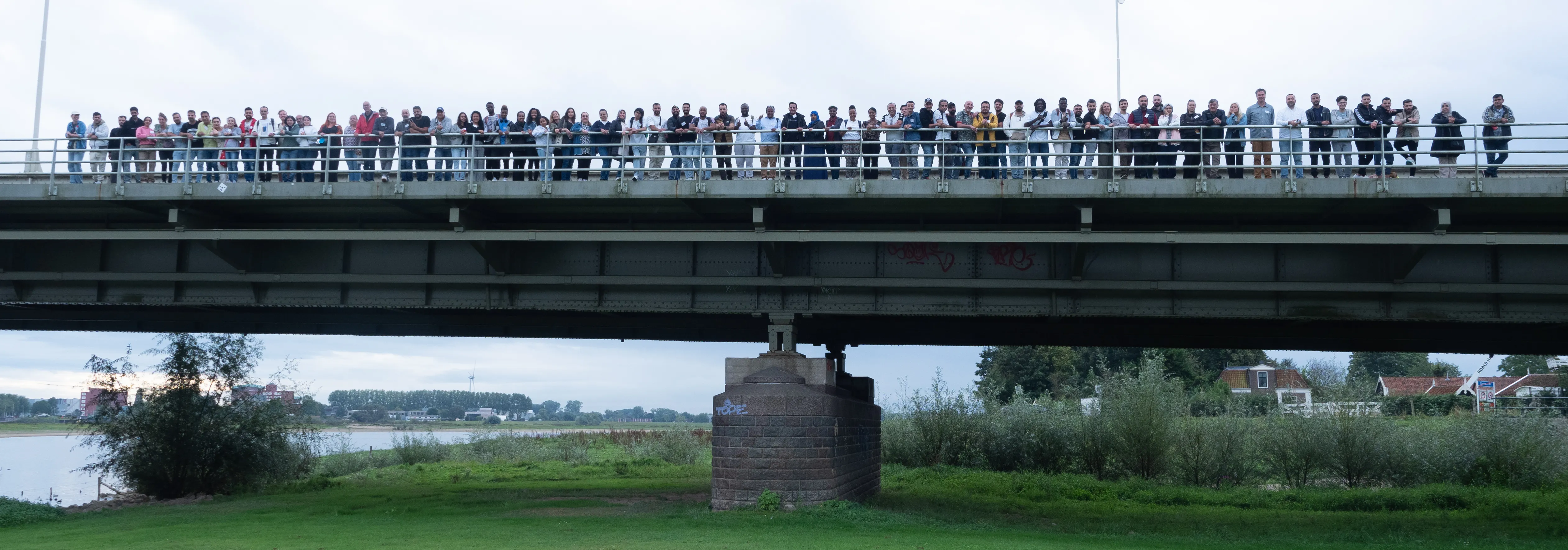 Iedereen aan Boord op de Wilhelminabrug